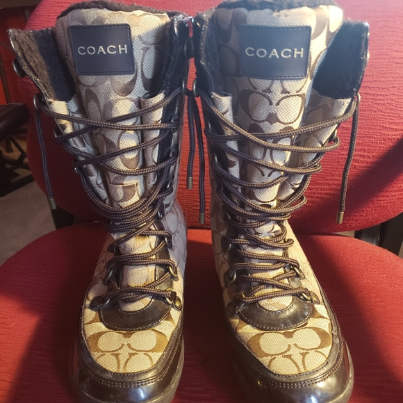 Coach boots